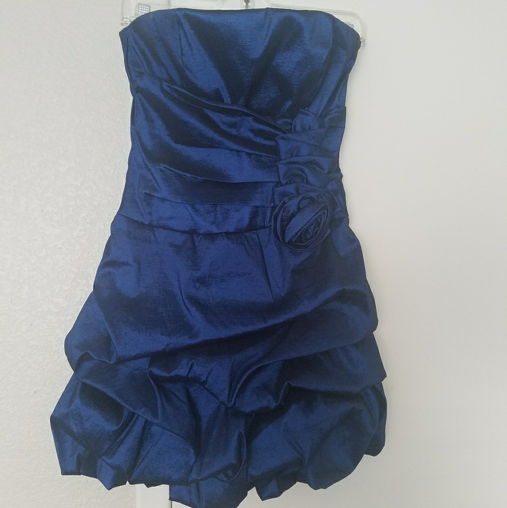 👗 MAKE ME AN OFFER! Prom/formal dress